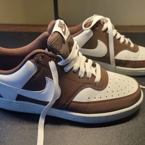 Nike White and Brown Athletic Shoes